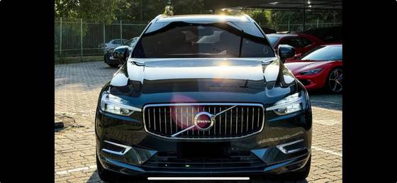 VOLVO XC60 2.0 T8 HYBRID MOMENTUM AWD GEARTRONIC VOLVO XC60 2.0 T8 HYBRID MOMENTUM AWD GEARTRONIC